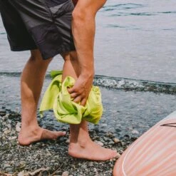 Gear Aid Quick Dry Microfiber Towel Large (Sand) -Hema Shop 44037 3