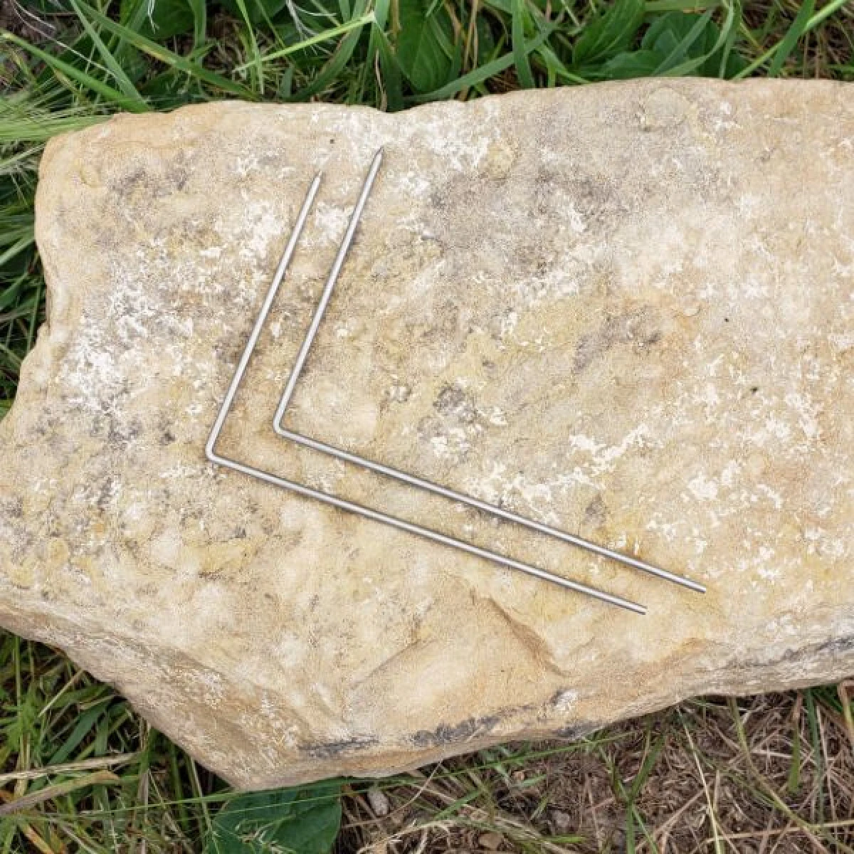 Firebox L-Pins For Carbon Felt Windscreen 3 Firebox L-Pins For Carbon Felt Windscreen