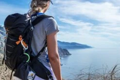 Stealth Black Heroclip 3-in-1 Clip, Swivel, Hook Carabiner (Medium) 13 Stealth Black Heroclip 3-in-1 Clip, Swivel, Hook Carabiner (Medium) -Hema Shop P HC 4