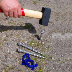 Heavy Duty 15cm Screw-in Tent Pegs Aluminium (4 Pack) -Hema Shop SUHP61 2