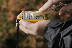 Smith's Tinder Maker With Fire Starter 7 Smith's Tinder Maker With Fire Starter -Hema Shop YH50562 1